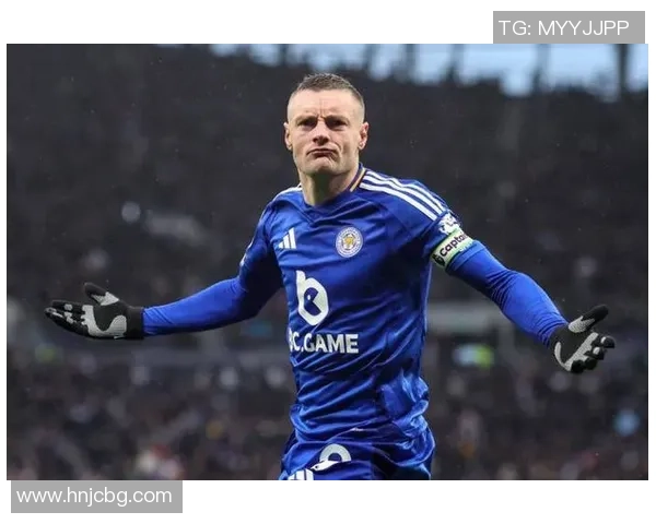 38岁瓦尔迪在意甲赛场首次梅开二度展现传奇风采